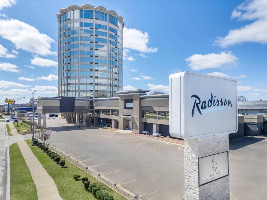 Radisson Southfield